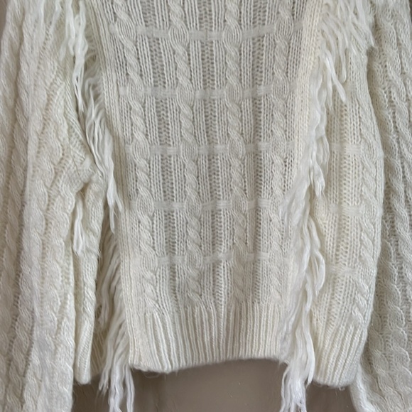 Altar’d State Sweater fringe on sides white balloon sleeves size L crewneck - Picture 3 of 16